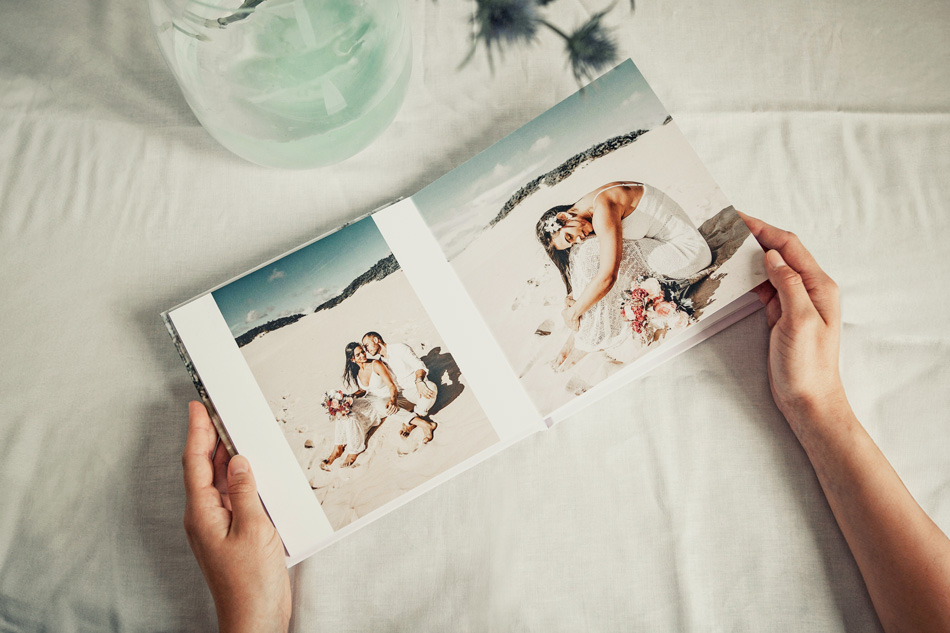 ideas-for-delivering-wedding-photos-to-your-clients-1-arcadina